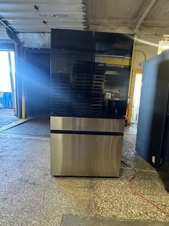 Bespoke 29 cu. ft. 4-Door French Door Refrigerator with AI Family Hub™+ & AI Vision Inside™ in Charcoal Glass and Stainless Steel